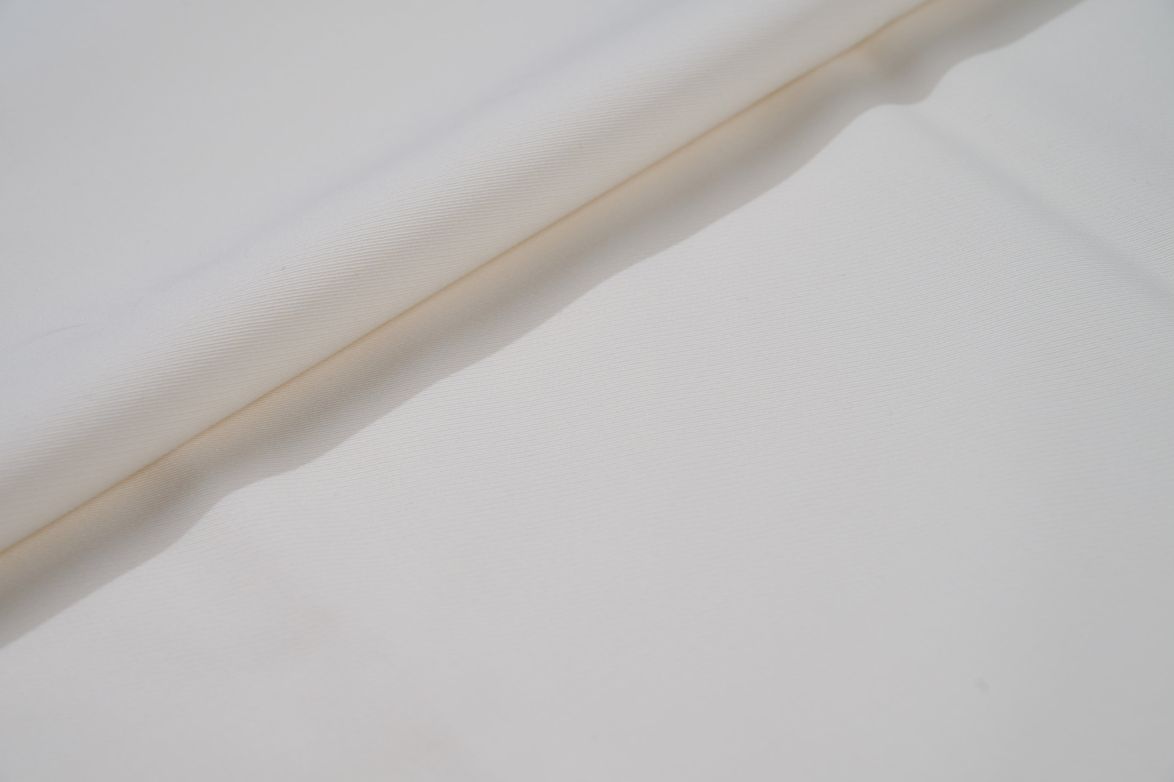 Luxury 100% Cotton Trouser Fabric White Twill Drill 320g 1.4m For Bespoke Chinos