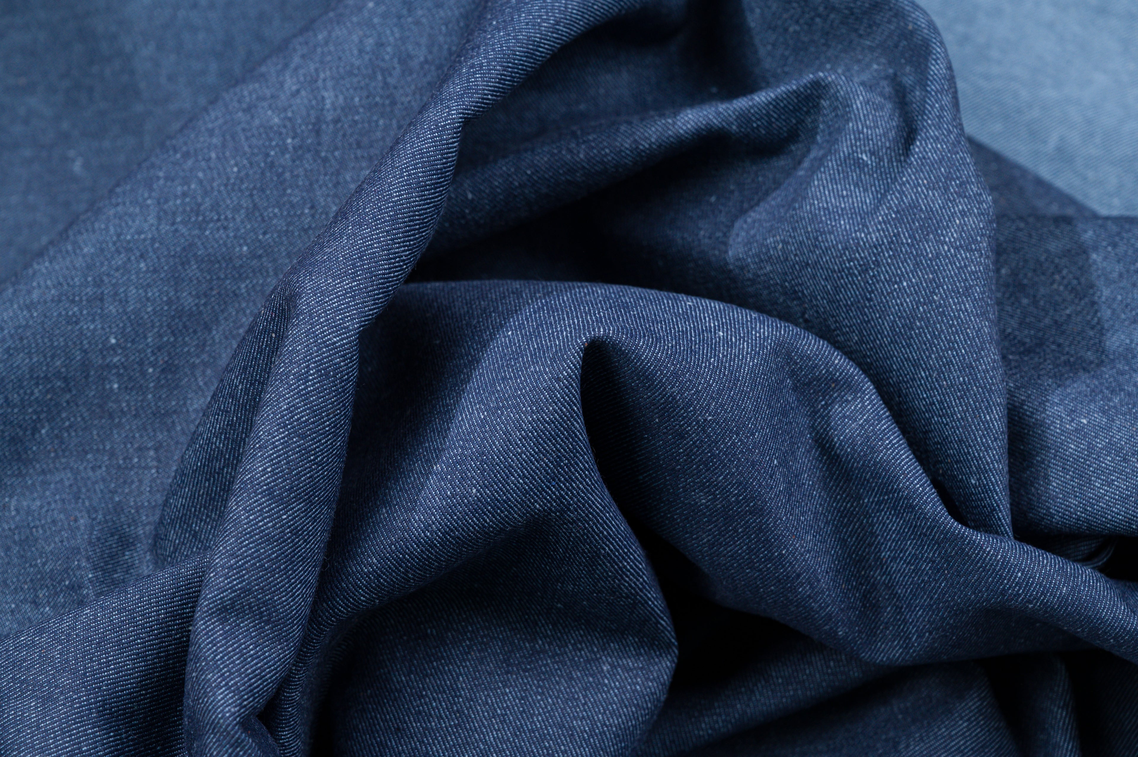 Mid-Weight Raw Denim Fabric 11 oz Indigo Blue For Shirts & Lightweight Jeans