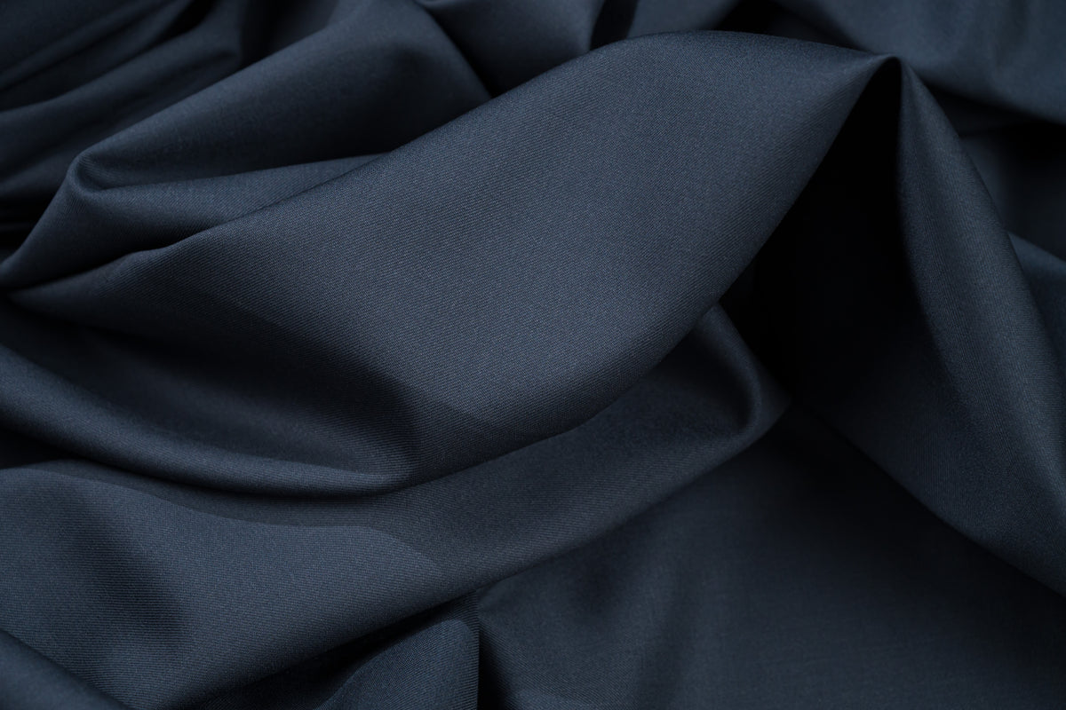 Vitale Barberis Canonico Super 110s Pure Wool Suit Fabric Charcoal 260g 3.1m Ita