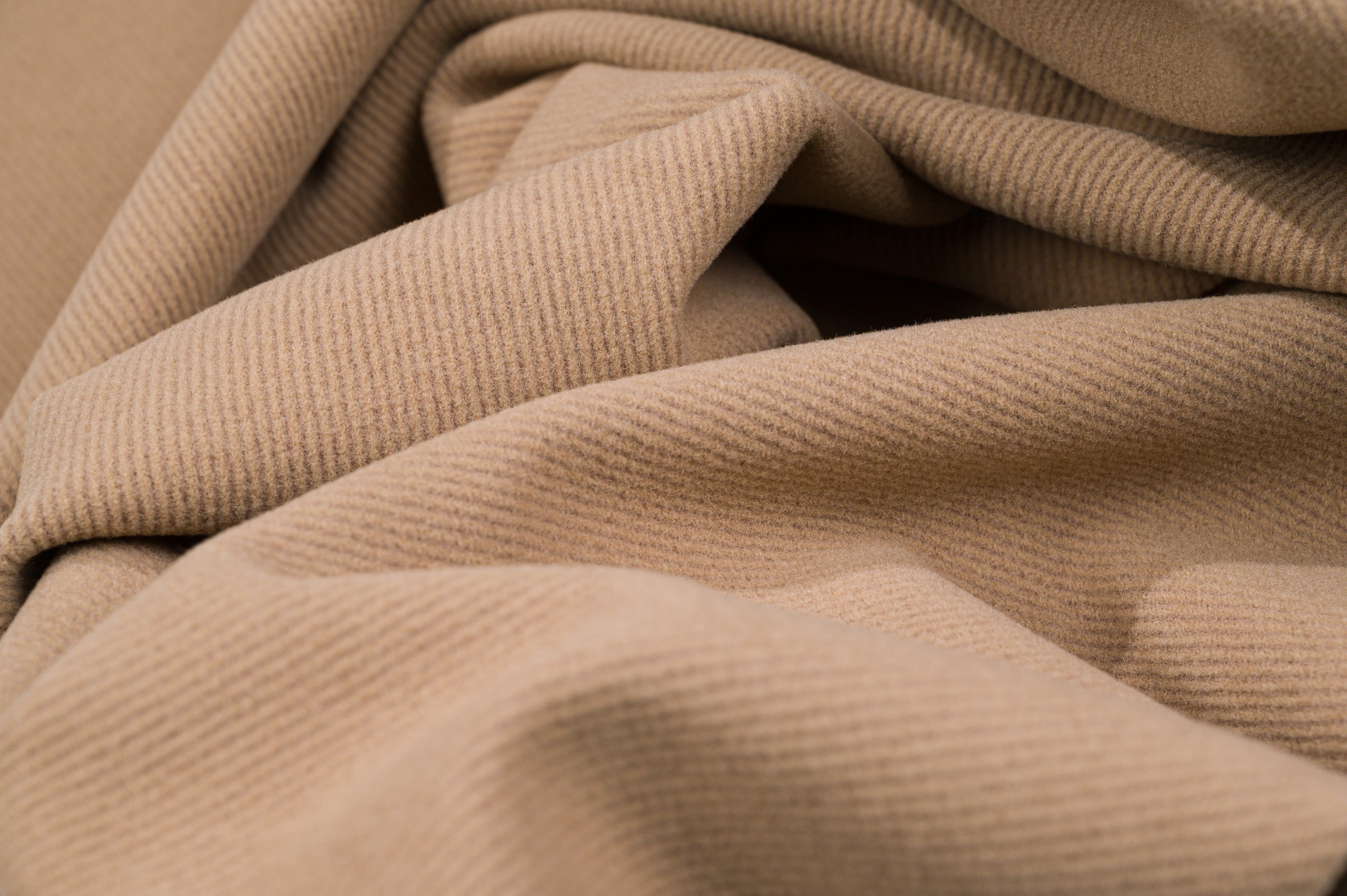 Vintage 100% Wool Jacketing - 2.8m - 380g - Heavyweight Camel Beige Twill Cloth