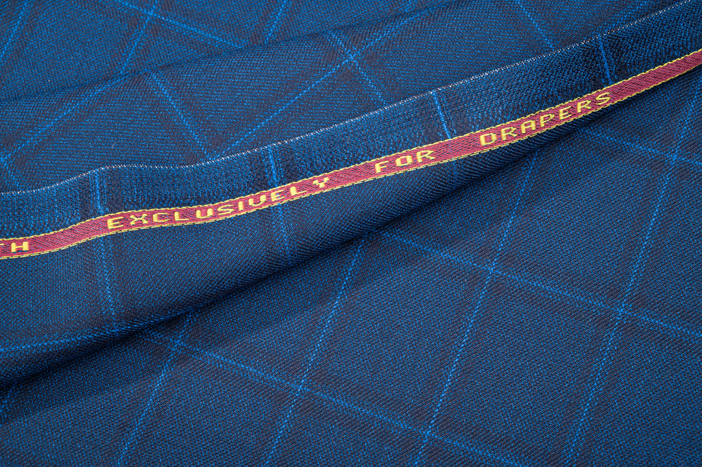 Exclusive Drapers 3 Dimensional Cloth
