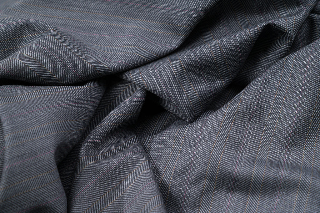 Vintage Wool Suiting - 3m - 100% Virgin Wool - 250g - Herringbone w/ Red Stripe