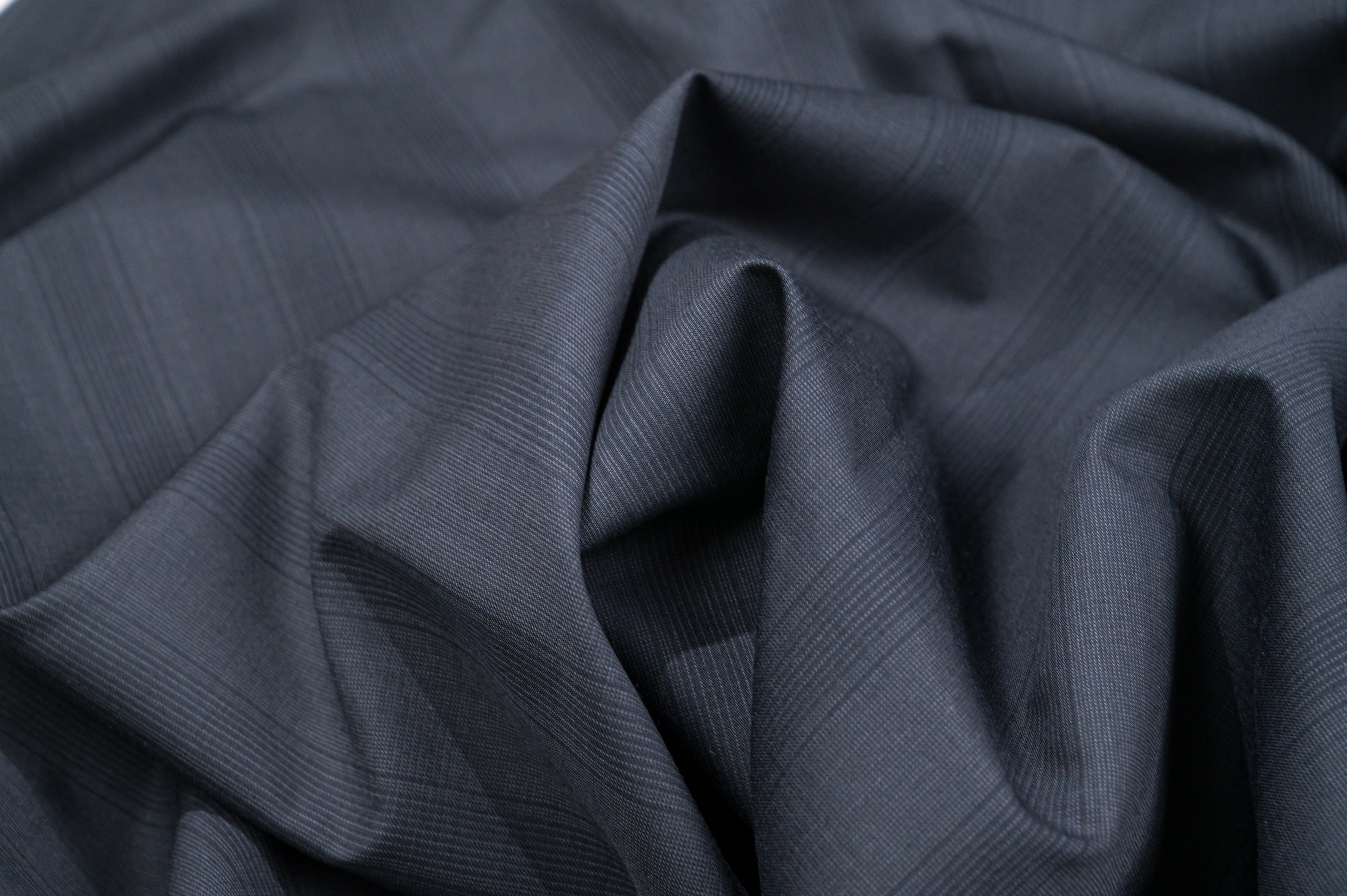 Premium Vintage Black Wool Fabric - 2.8m - 100% Virgin Wool - 240g