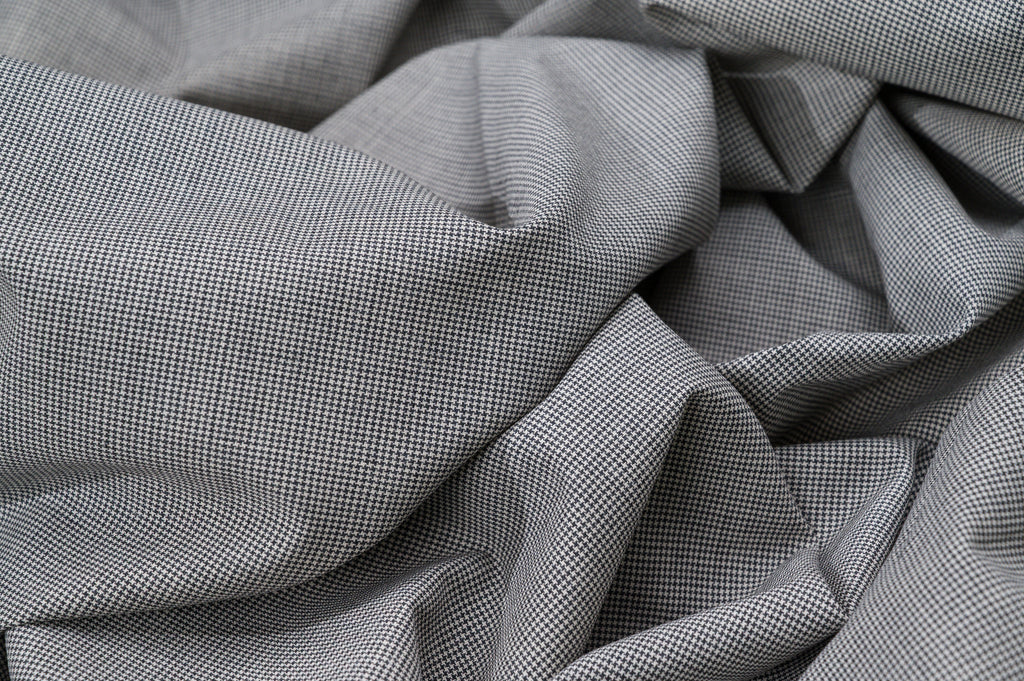 Vintage 100% Wool Jacketing - 2.8m - 230g - Micro Houndstooth