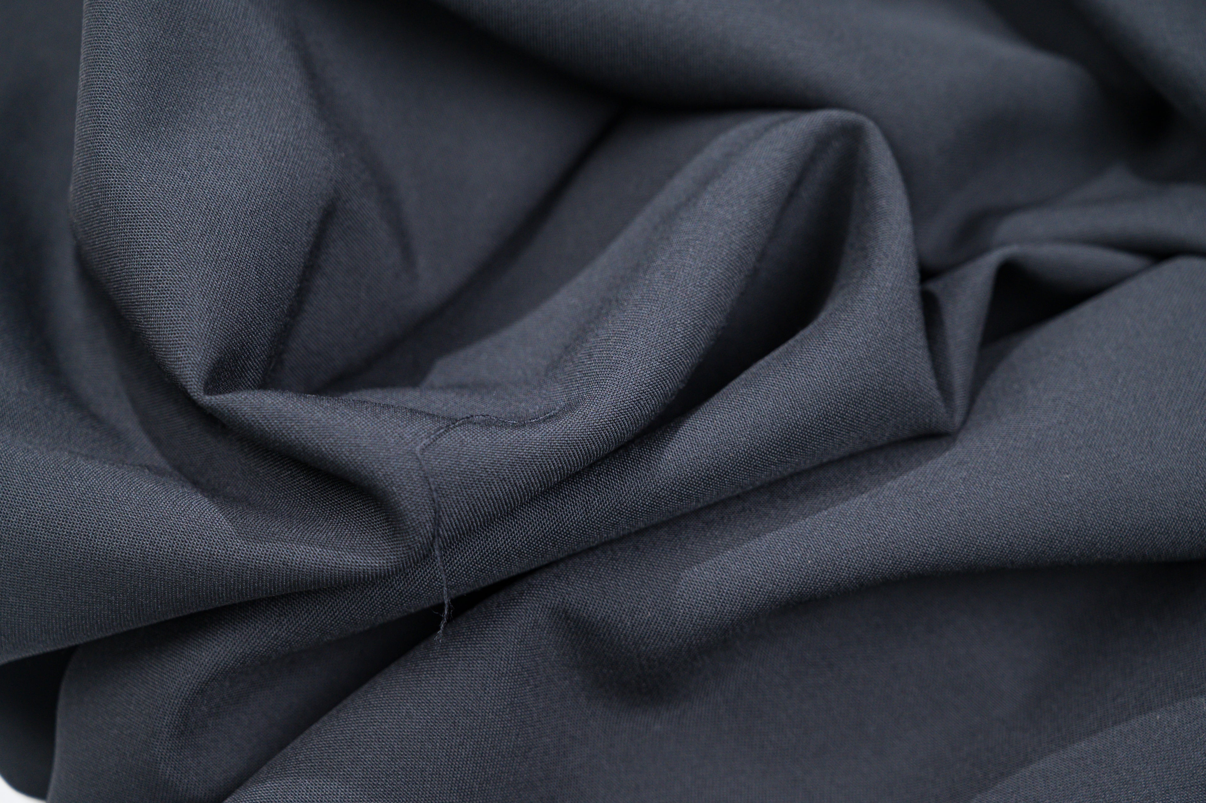 Vintage 100% Wool Jacketing - 2.5m - 225g - Pure Black Lightweight Suit Fabric