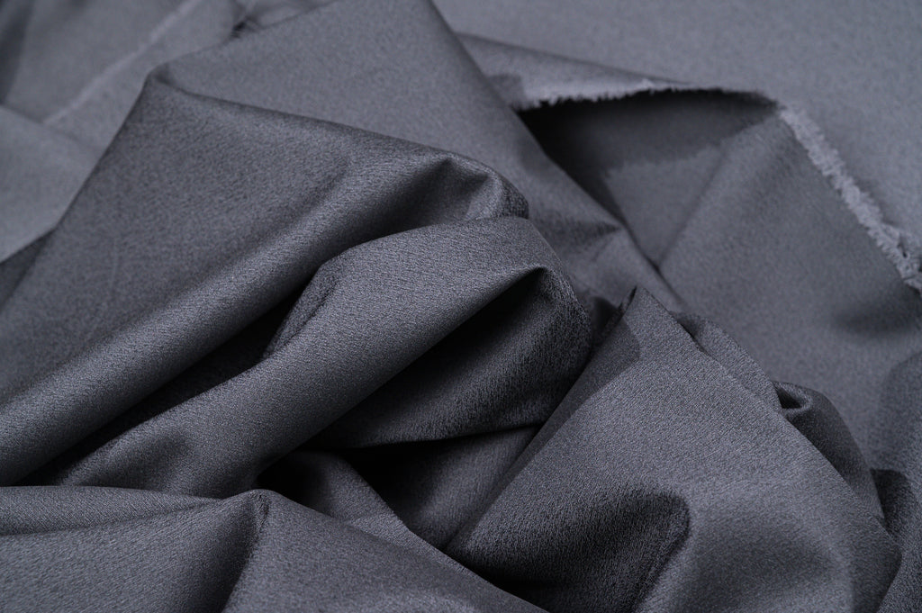 Vintage Luxury Suiting - 3.5m - 55% Wool 45% Silk - 265g
