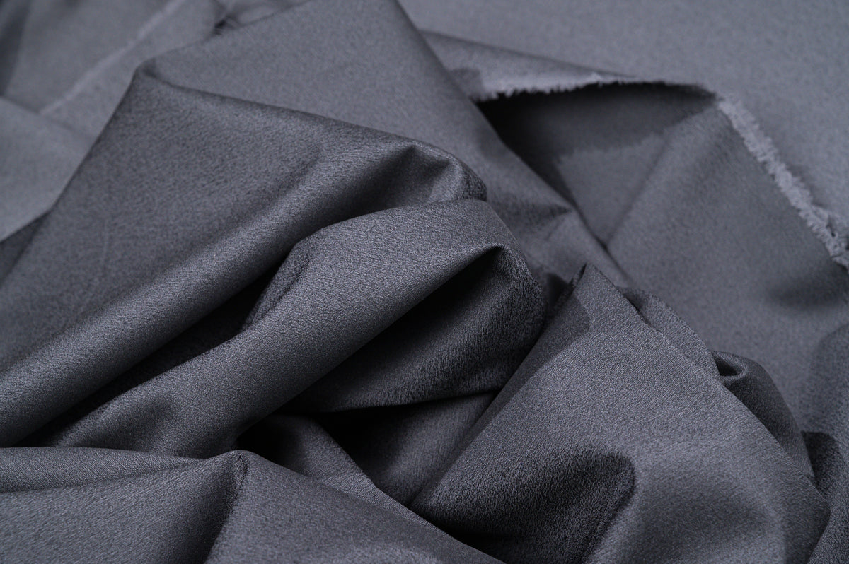 Vintage Luxury Suiting - 3.5m - 55% Wool 45% Silk - 265g