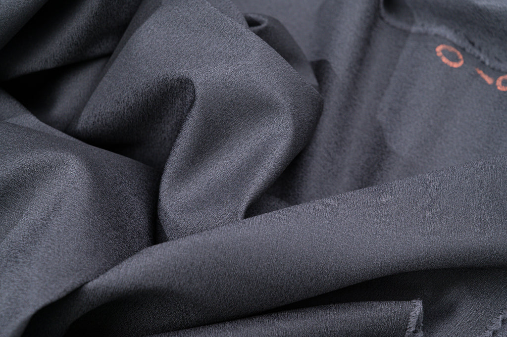 Vintage Luxury Suiting - 3.5m - 55% Wool 45% Silk - 265g
