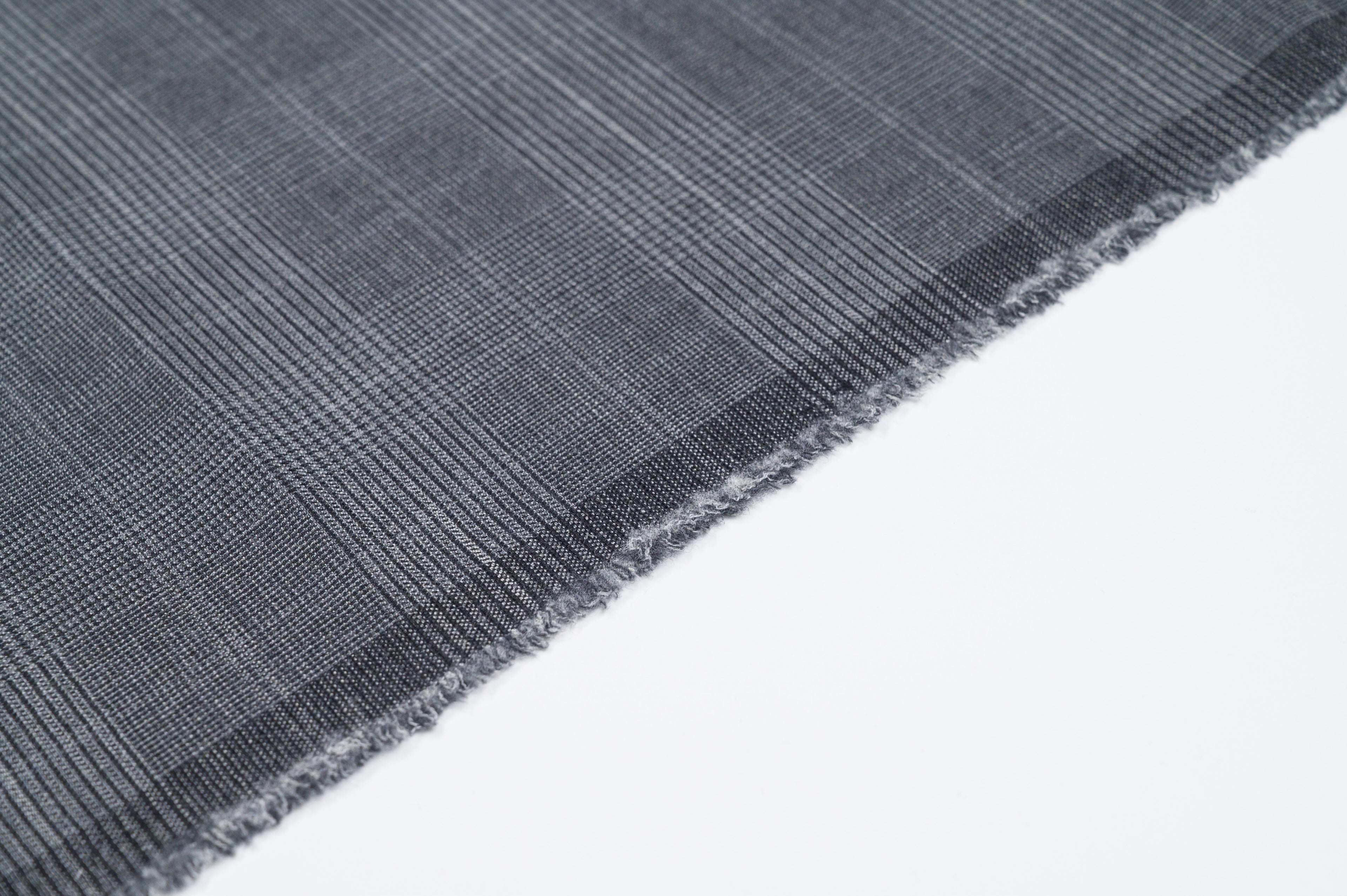 Vintage Prince of Wales Wool  2.8m  100% Virgin Wool  240g  Dark Grey