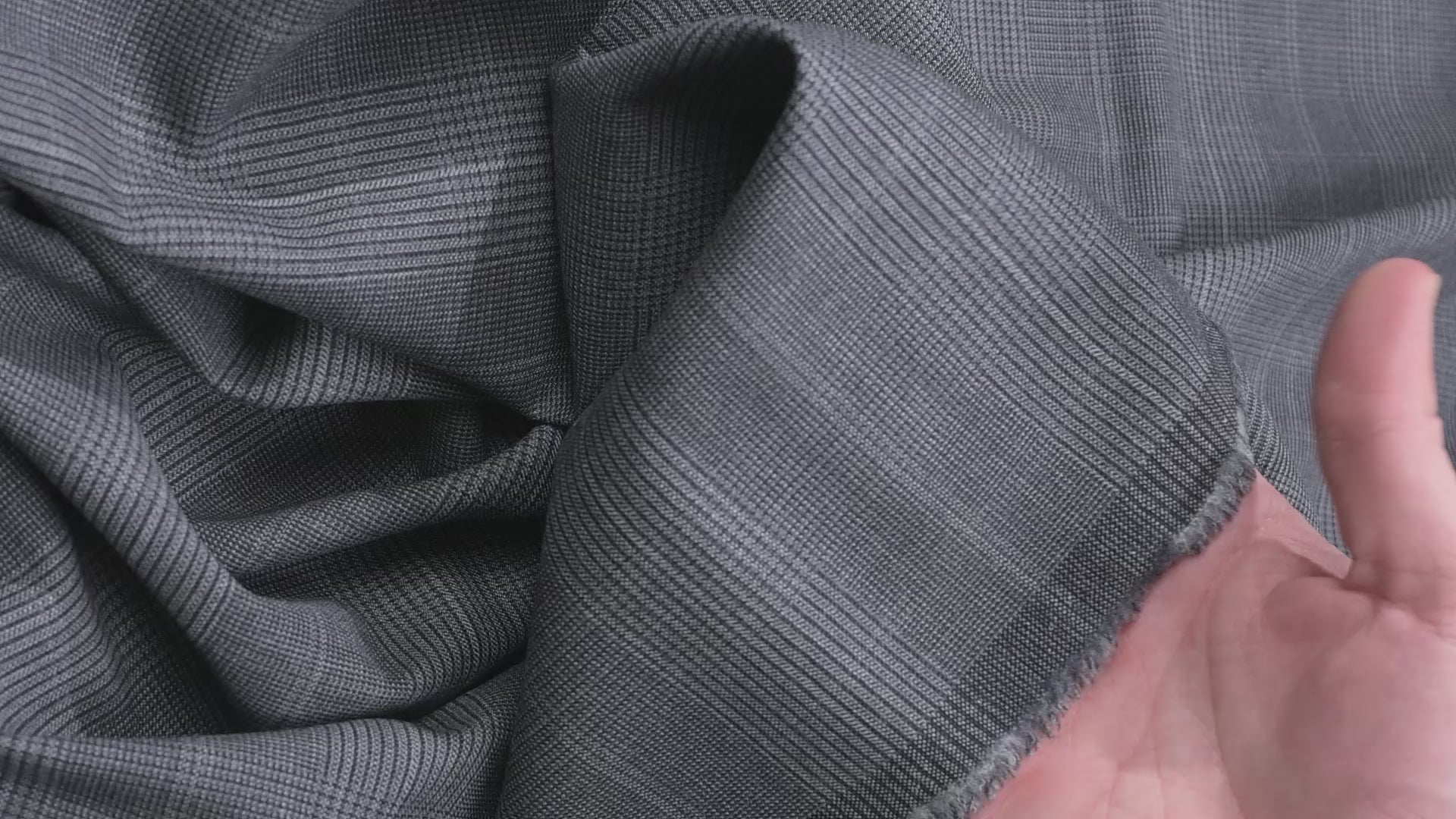 Vintage Prince of Wales Wool  2.8m  100% Virgin Wool  240g  Dark Grey
